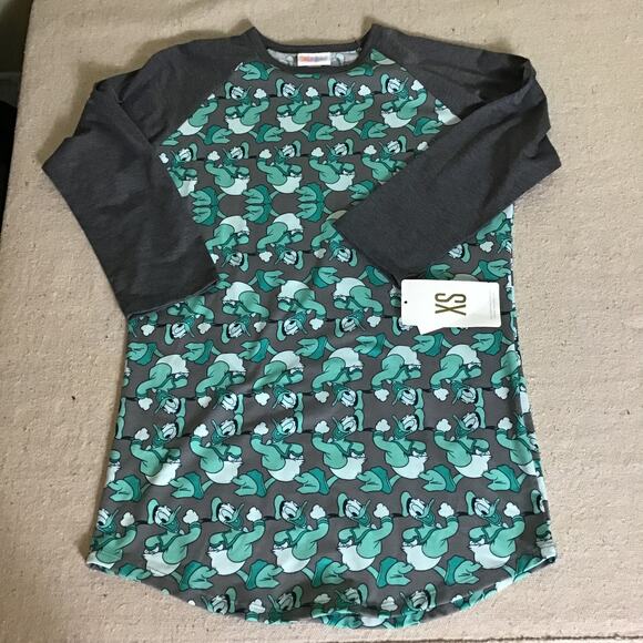 LulaRoe Women’s Gray and Blue Daffy Duck Raglan Sleeve Casual Top Sz. XS NWT - Picture 2 of 9